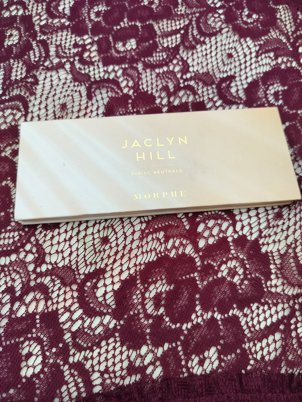 Morphe Warm Bronze & Gold Eyeshadow Palette — Champagne, Gold, Copper, Brown - Picture 3 of 3